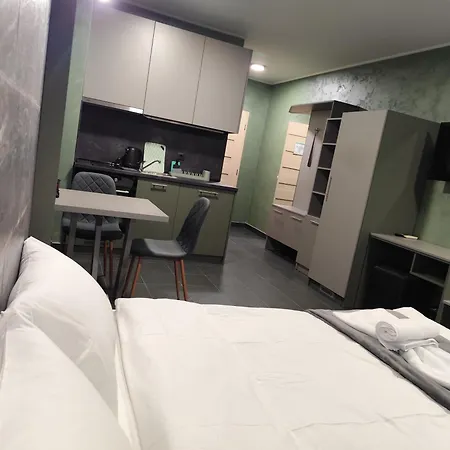 Rcr Einstein 3 Apartmán *