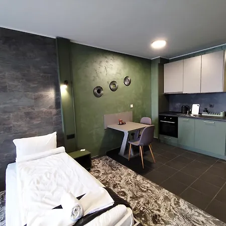 Rcr Einstein 3 סופיה